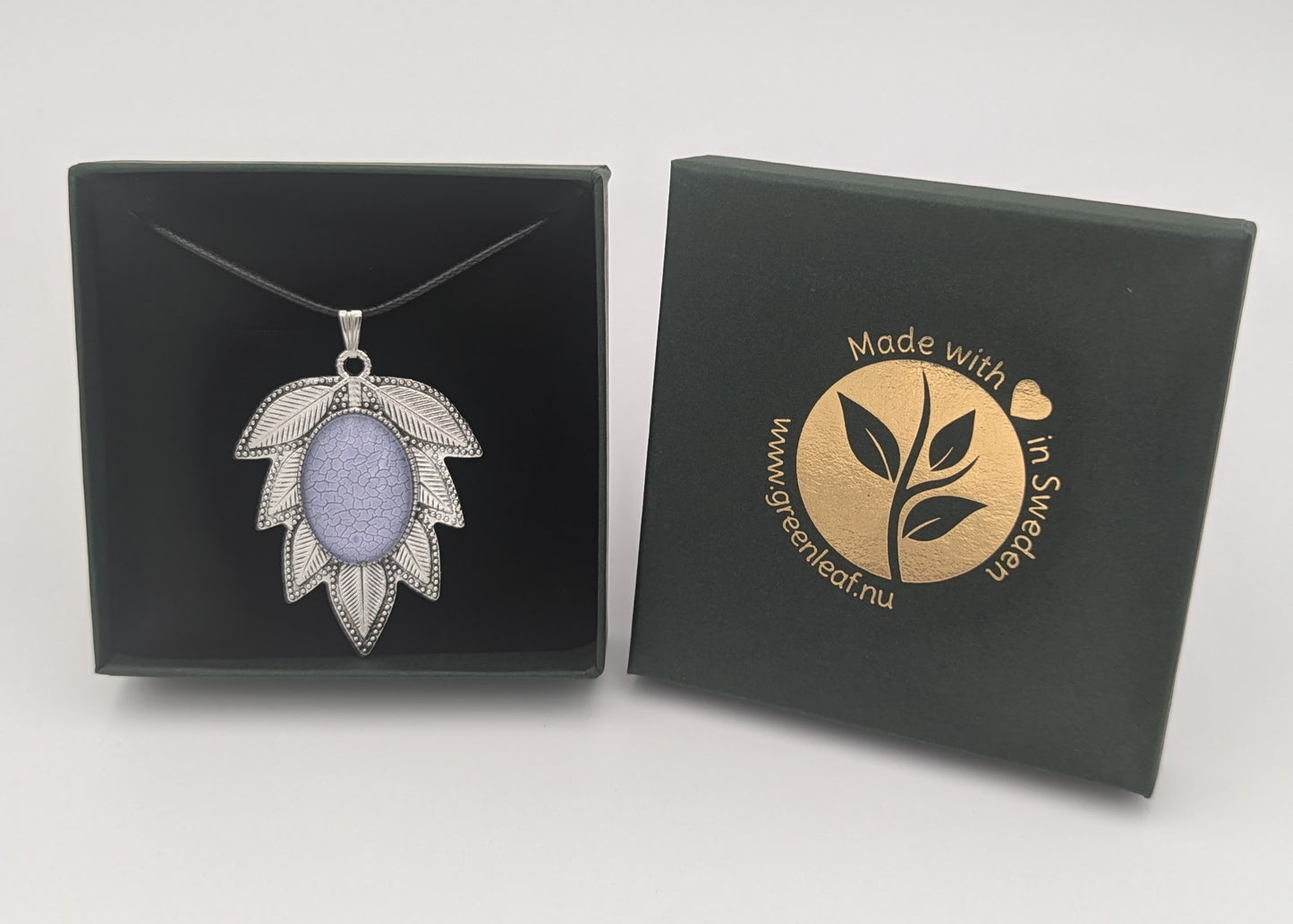 Quiet Bloom - Necklace