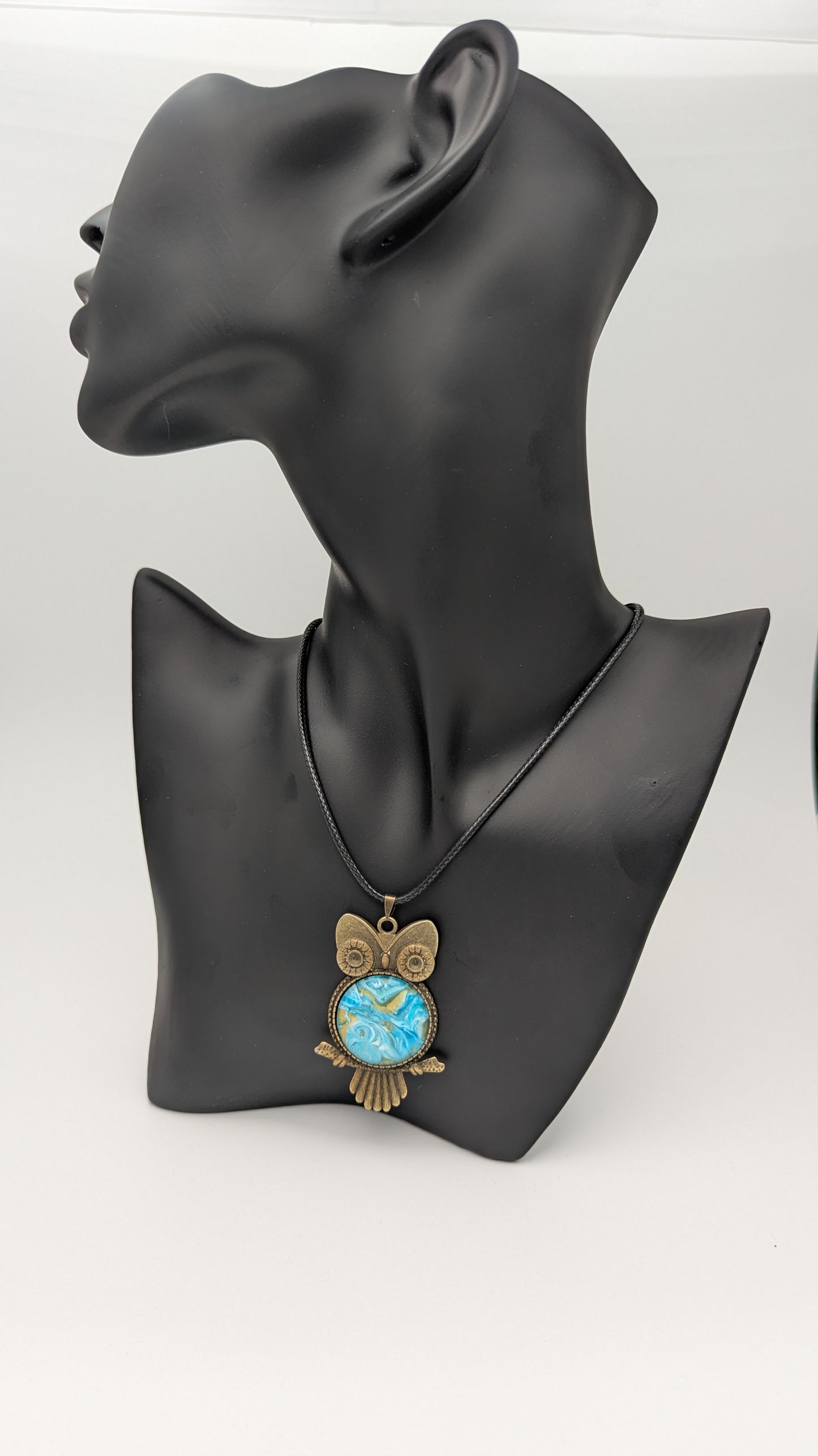 Midnight Watcher - Necklace