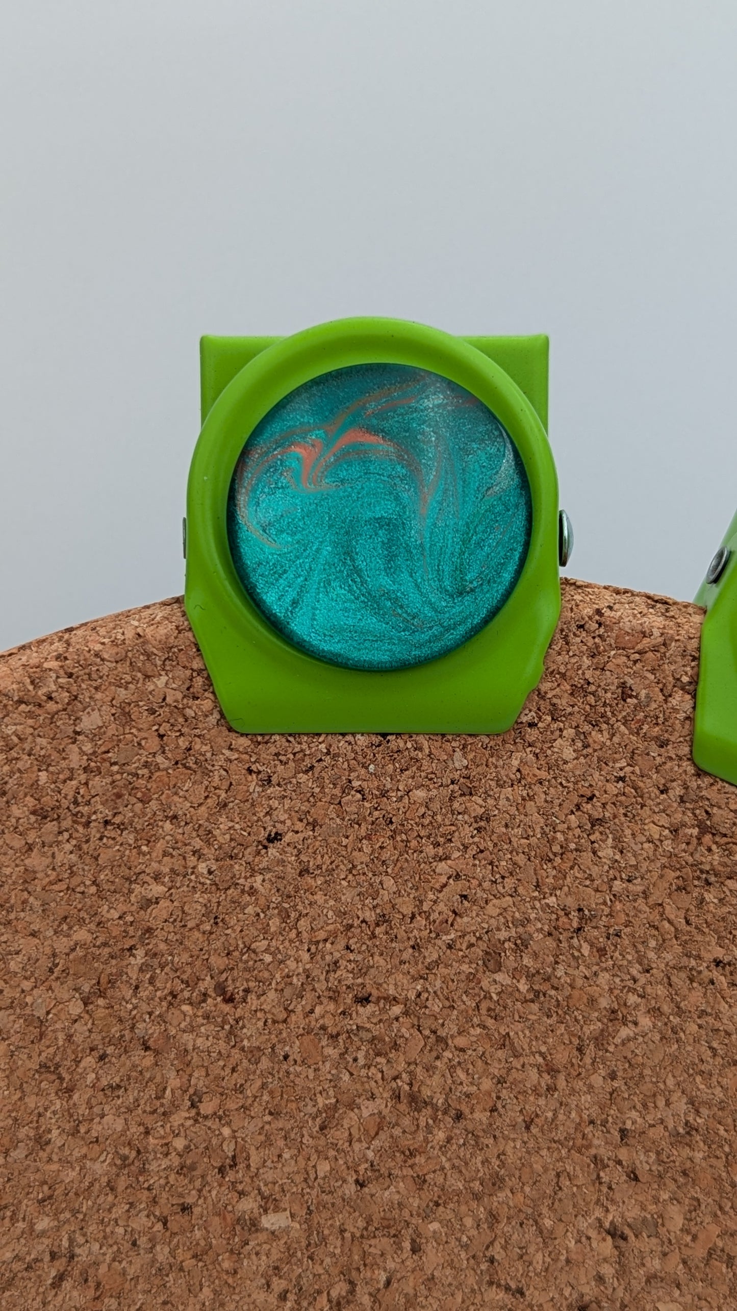 Green Pea Galaxy – Clip Magnet