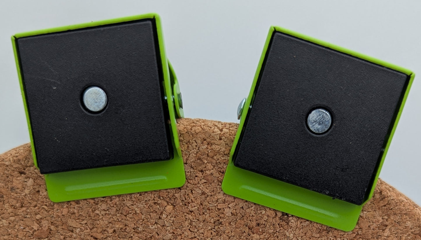 Green Pea Galaxy – Clip Magnet