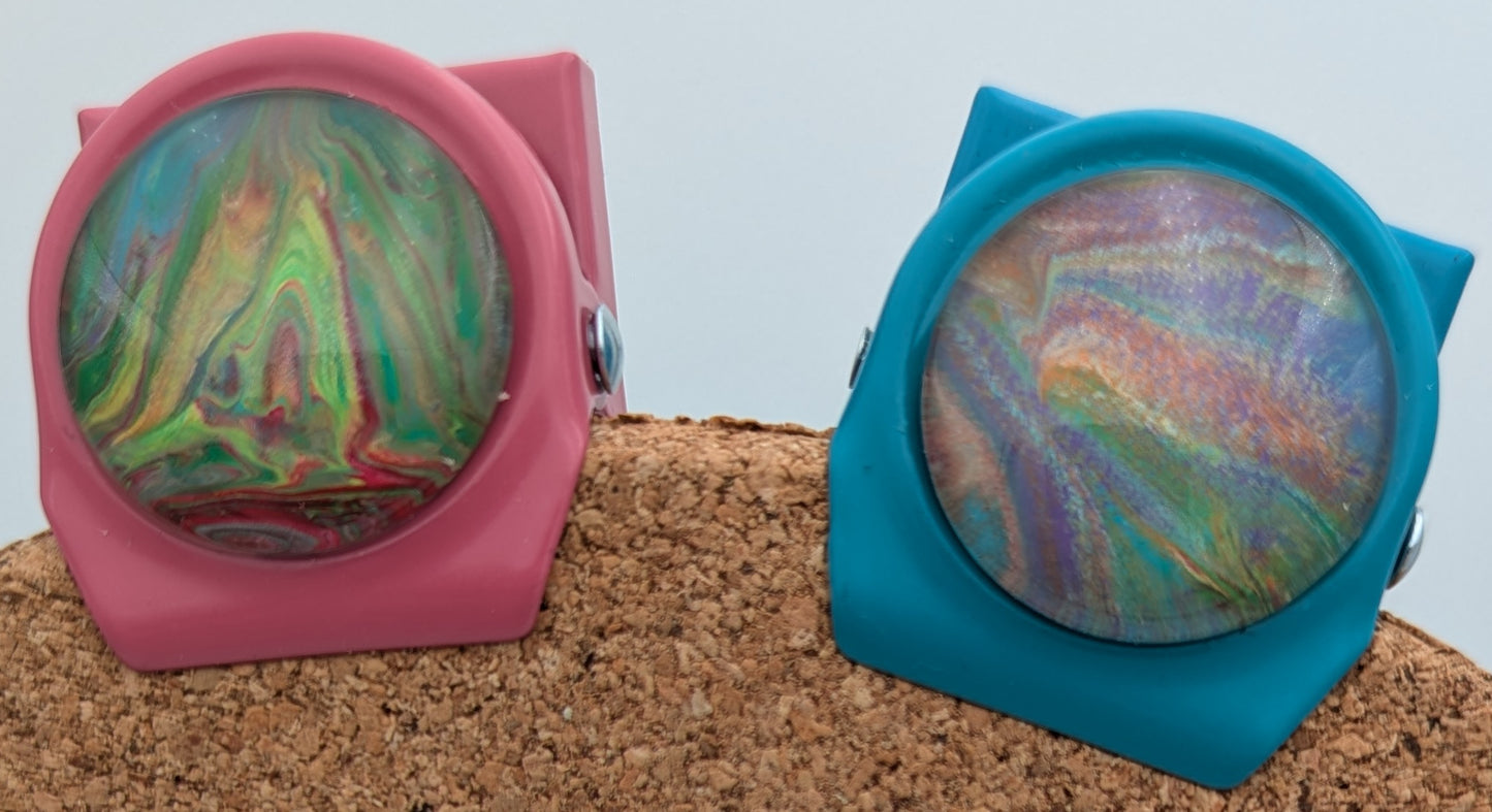 Cosmic Dust – Clip Magnet