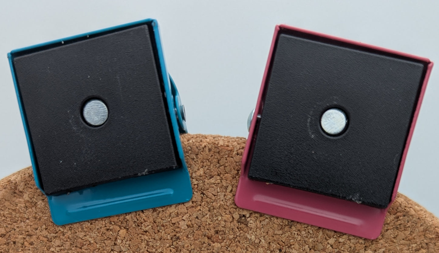 Cosmic Dust – Clip Magnet