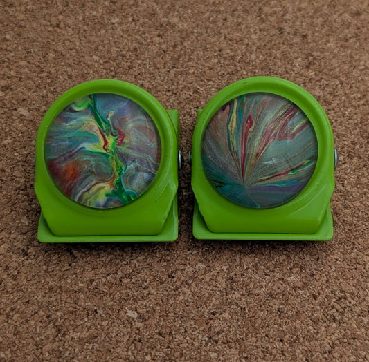 Nebula Bloom – Clip Magnet