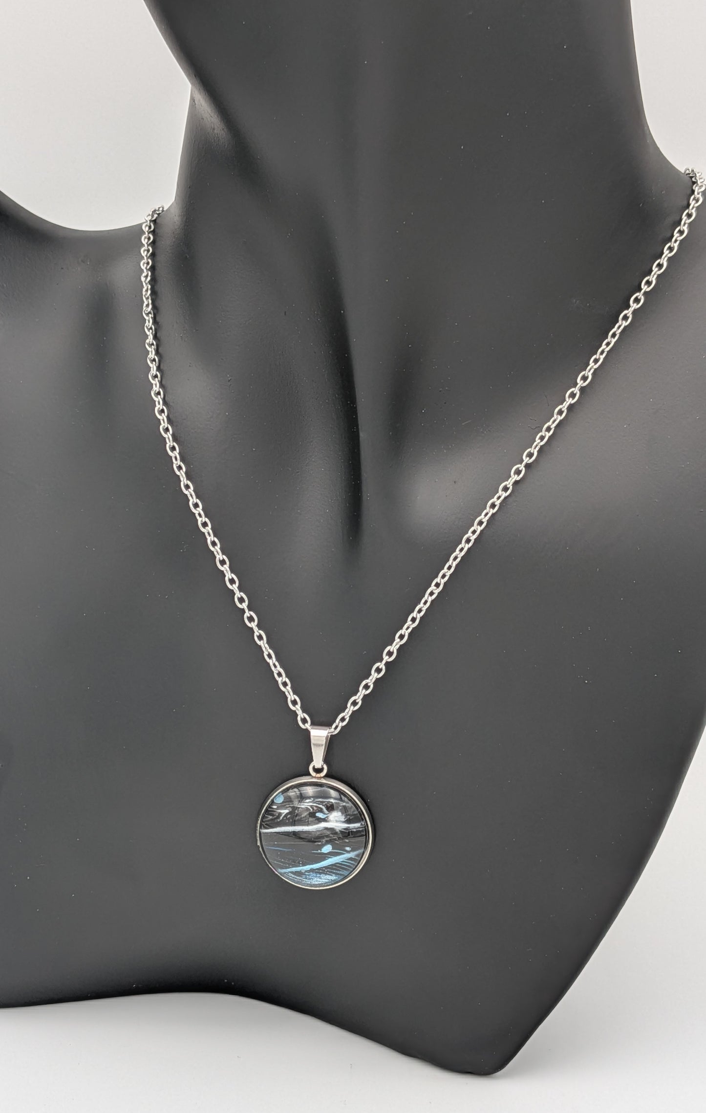 Distant Moonlight - Necklace