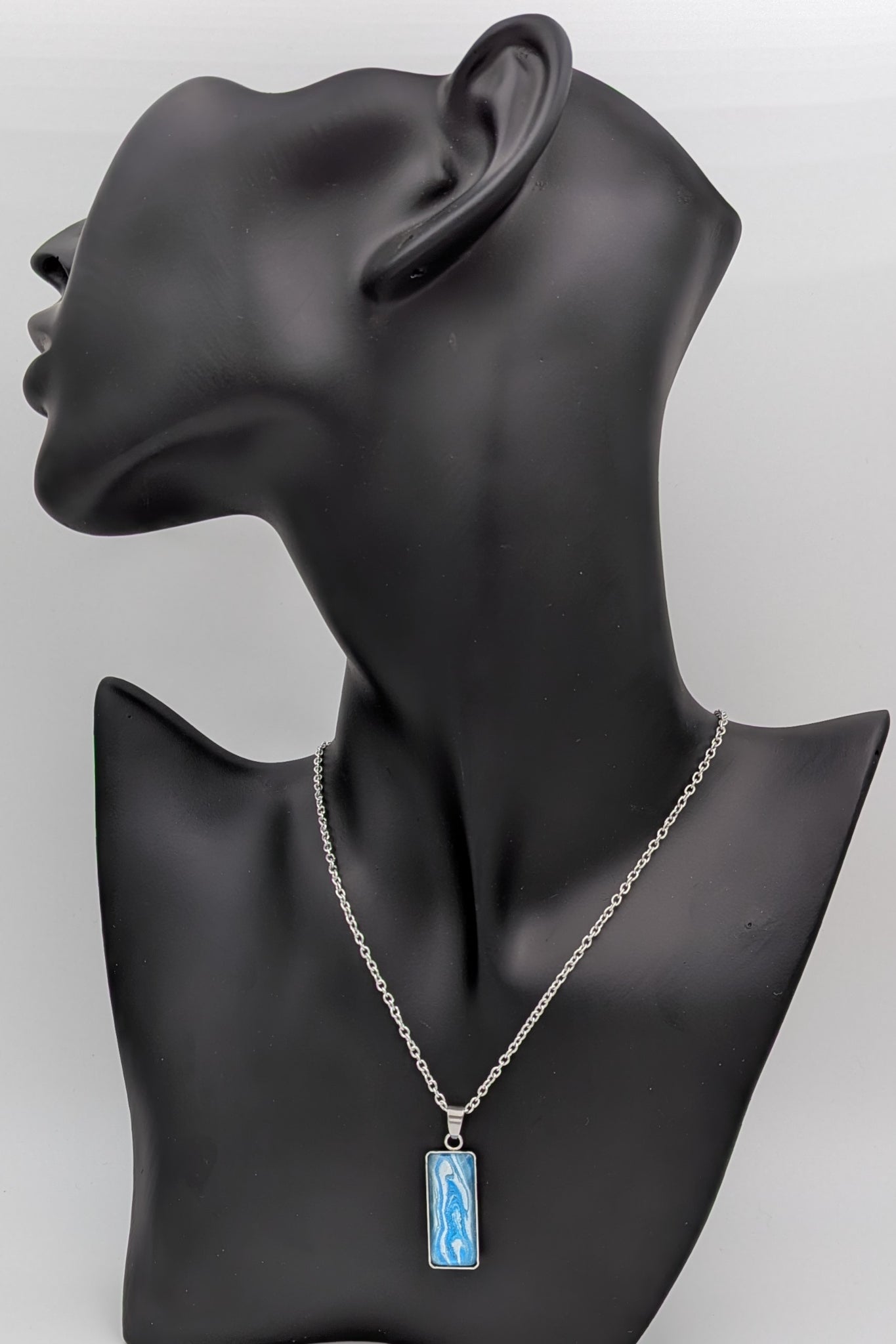 Peppermint Twist - Necklace