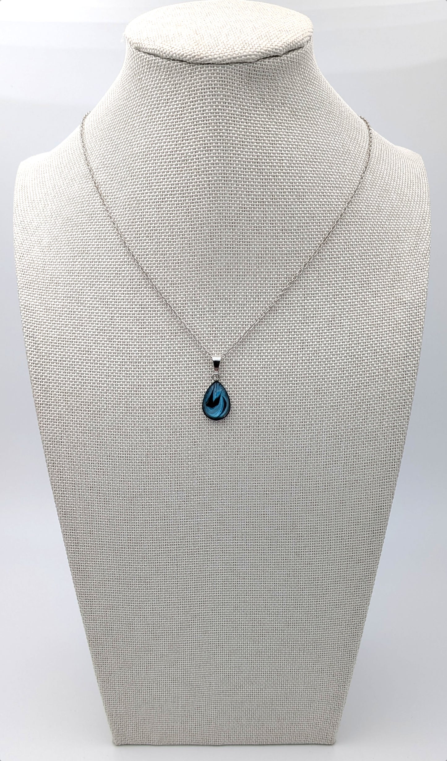 Midnight Flight - Necklace