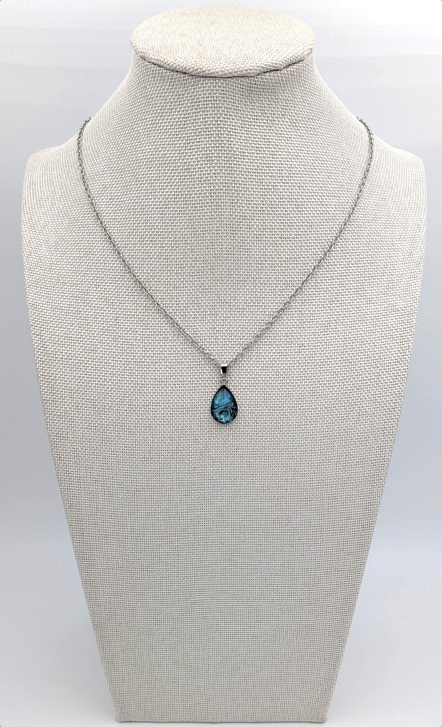 Moonlit Tide - Necklace